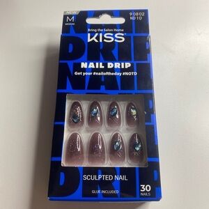 Kiss Nail Drip Sculpted Nails with Gem Accents